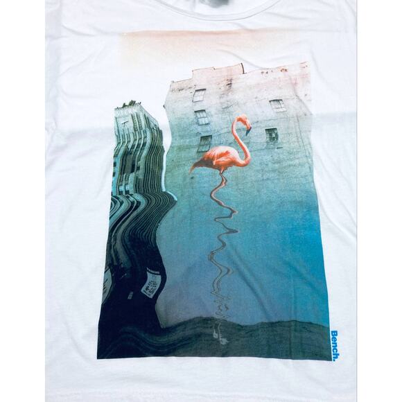 NEW Bench T-Shirt 'Vastness' Wearable Art Flamingo Size XL - Picture 3 of 9